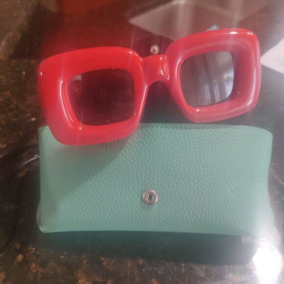 Loewe  Inflated square Sunglasses New with case main image 7
